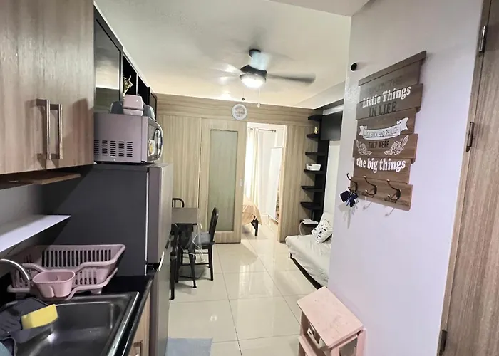 Starr 2050 Vacation Aparthotel Manila